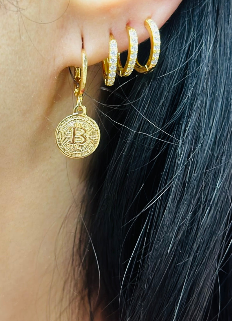 Crypto Chic Huggies