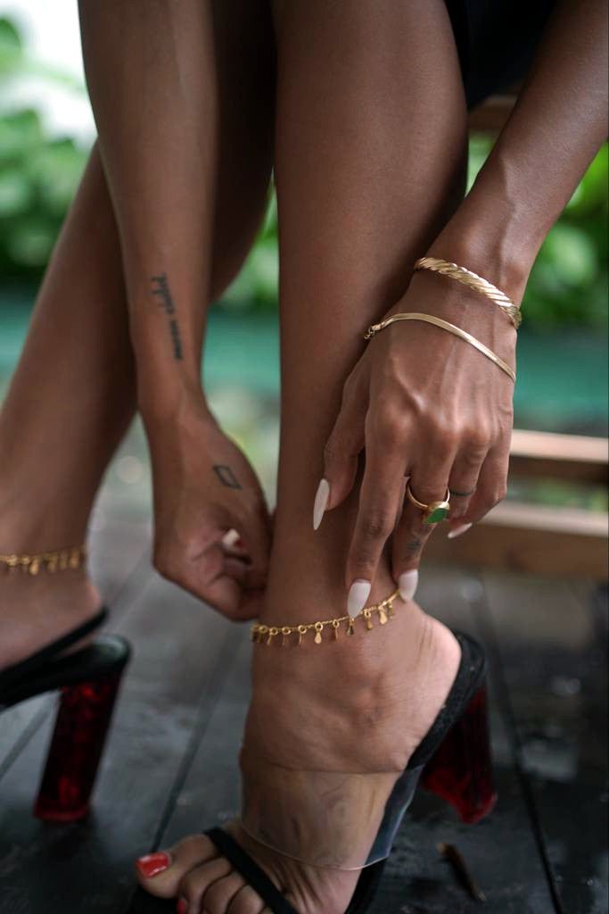 Earth's Embrace: I Am Grounded – Harmonious 18K Gold Filled Anklets