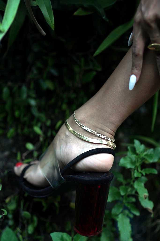 Earth's Embrace: I Am Grounded – Harmonious 18K Gold Filled Anklets