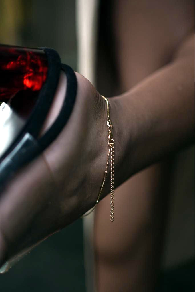 Earth's Embrace: I Am Grounded – Harmonious 18K Gold Filled Anklets
