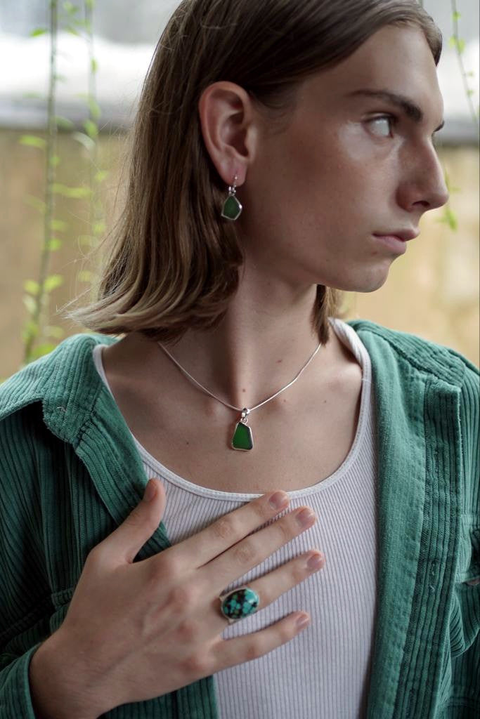 Ocean’s Sonnet: Handcrafted Sea Glass Pendant Necklaces